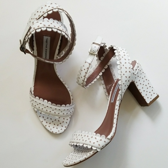 tabitha simmons leticia